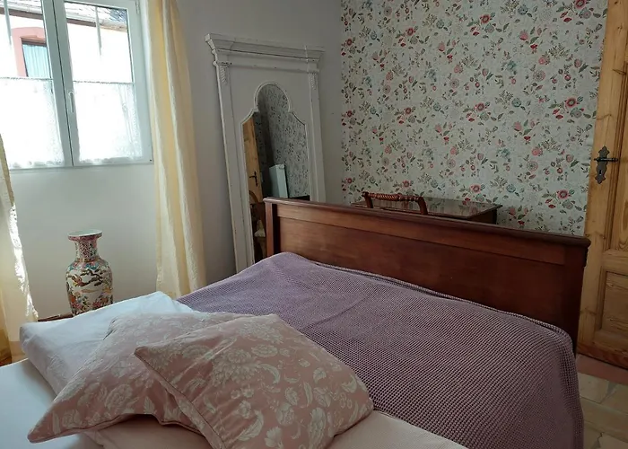 Romantisches In Moselnaehe 펜션 매링노비안드